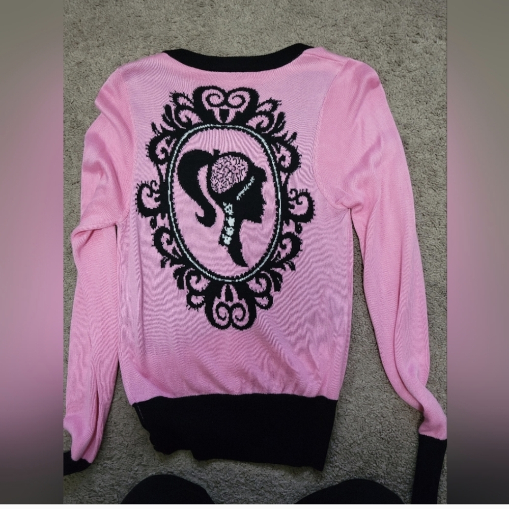 Too Fast Cameo Sweater - Picture 3 of 3